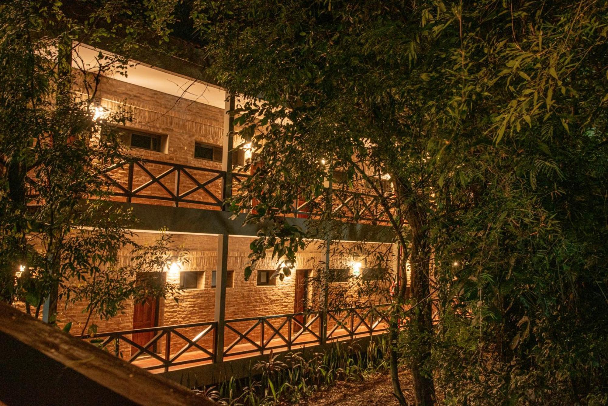 Village Cataratas Puerto Iguazu Exterior photo